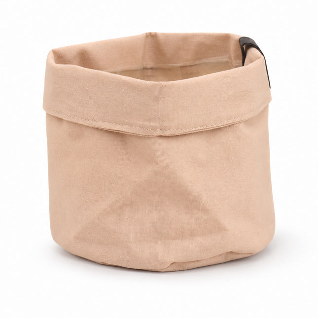Zachtroze stoffen plantbag Old Pink met omgevouwen rand, diameter 18 cm, leeg op een witte achtergrond.